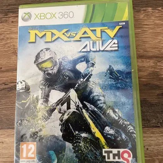 Jeu XBOX360 Max vs atv alive