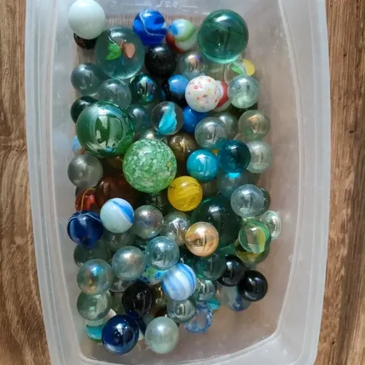 Lot de billes (une centaine)