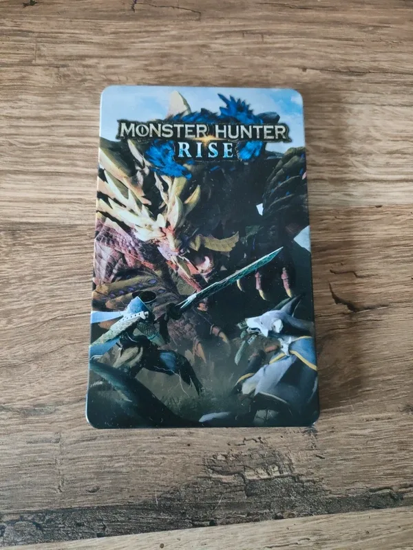 Boite vide artbook Monster hunter rise
