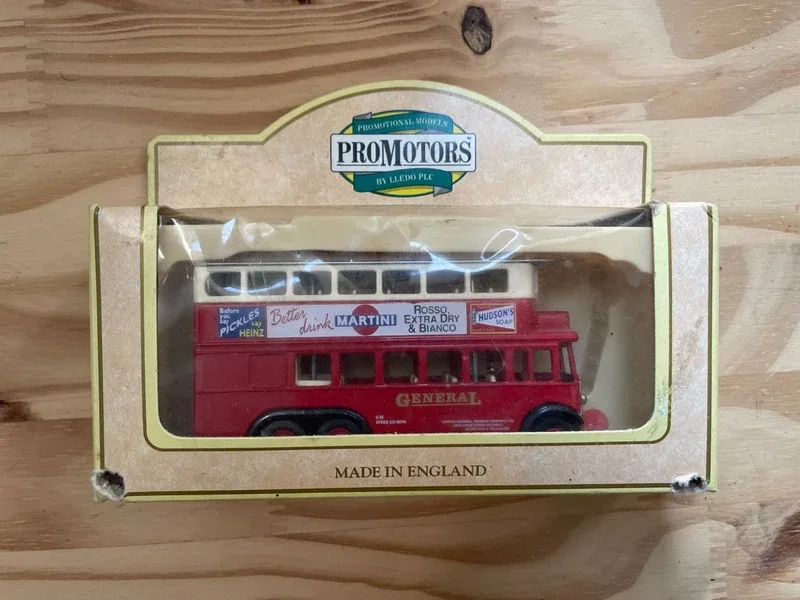 Bus de collection N•126