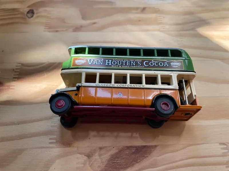 Bus de collection N•108