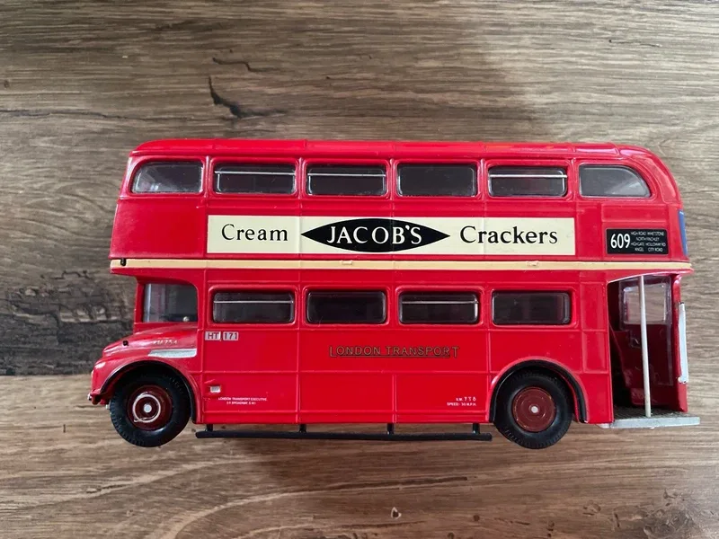 Bus de collection N•48