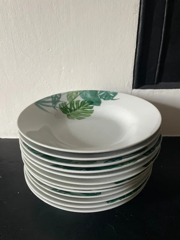 Lot de 12 assiettes à soupe feuilles