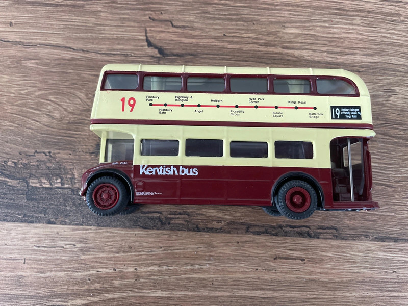 Bus de collection N•10