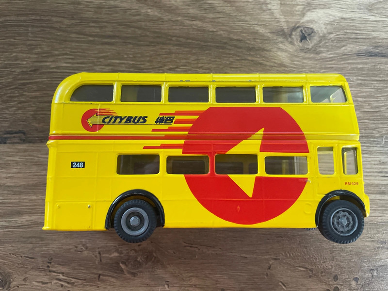 Bus de collection N•37