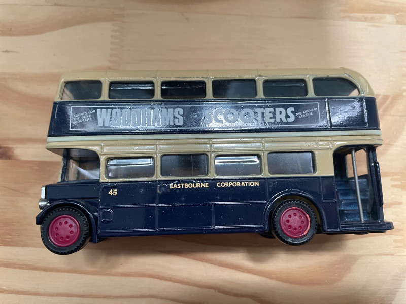 Bus de collection N•84