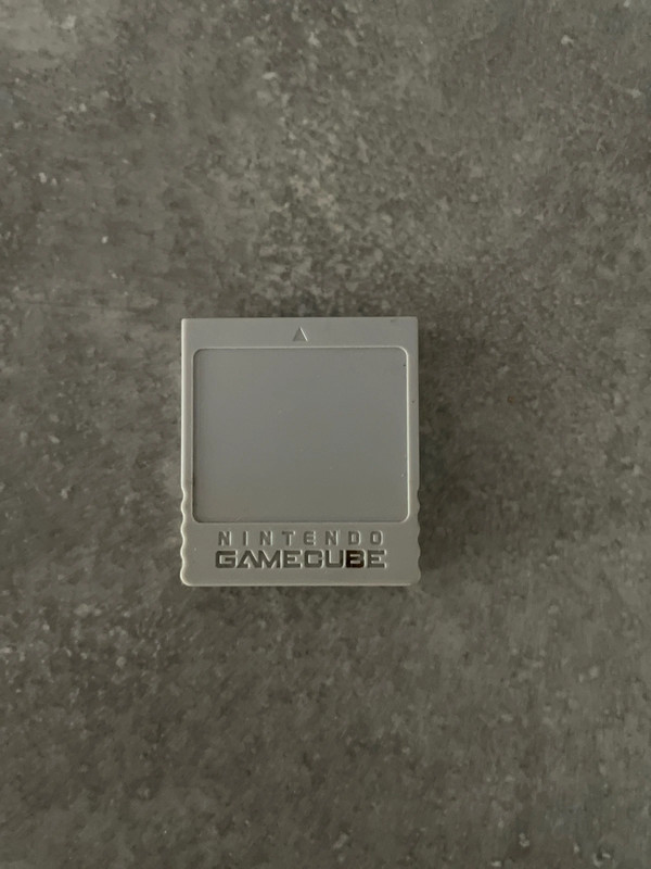 Carte mémoire gamecube gris